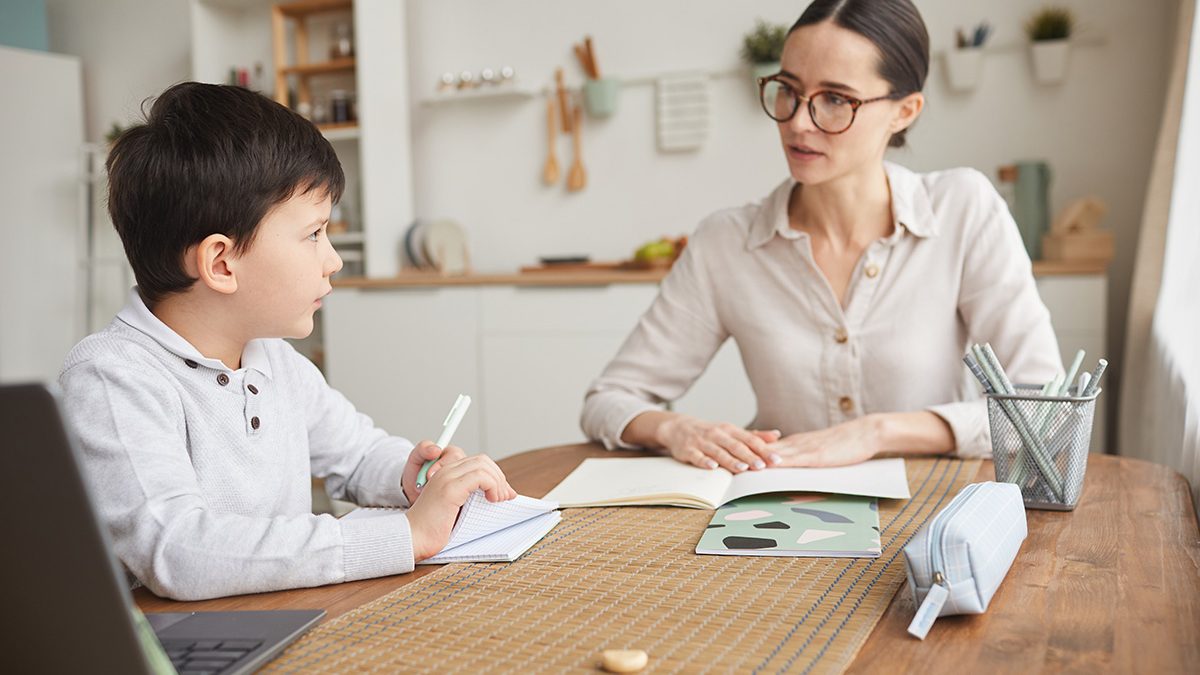 Efektivitas Homeschooling Dibandingkan Pendidikan Formal