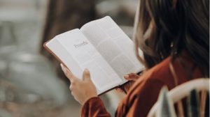 Kebiasaan Membaca Buku