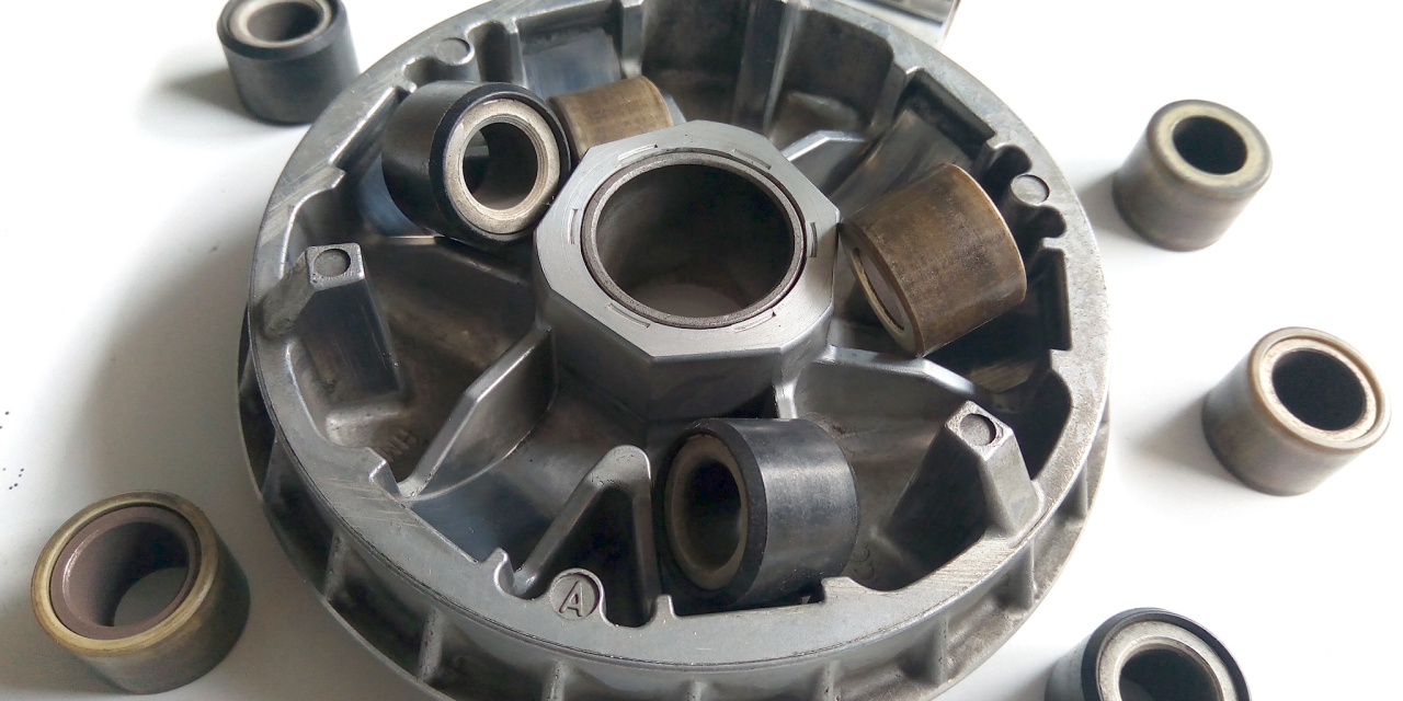 Roller Bisa Bikin CVT Motor Matic Gredek, Simak Sebabnya