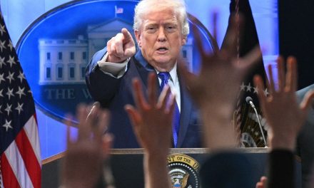 Desak Netflix, Trump Minta Susan Rice Di Singkirkan