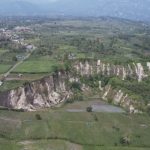 Lubang Raksasa Aceh: Ngarai, Bukan Sinkhole!