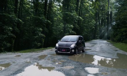3 Efek Fatal Sering Lewat Jalan Rusak: Masih Mau Ngebut?