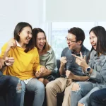 3 Manfaat Baik Bertemu Dengan Teman Lama