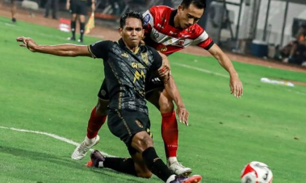Sape Kerrab Vs Singo Edan: Duel Nyali Di Tanah Garam!