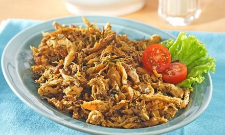 Cara Pro Bikin Ayam Suwir Kering: Renyahnya Pas!