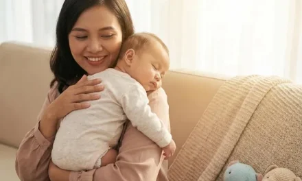 BB Bayi Naik? Tenang Bun, Itu Tanda ASImu Udah Cukup Kok!