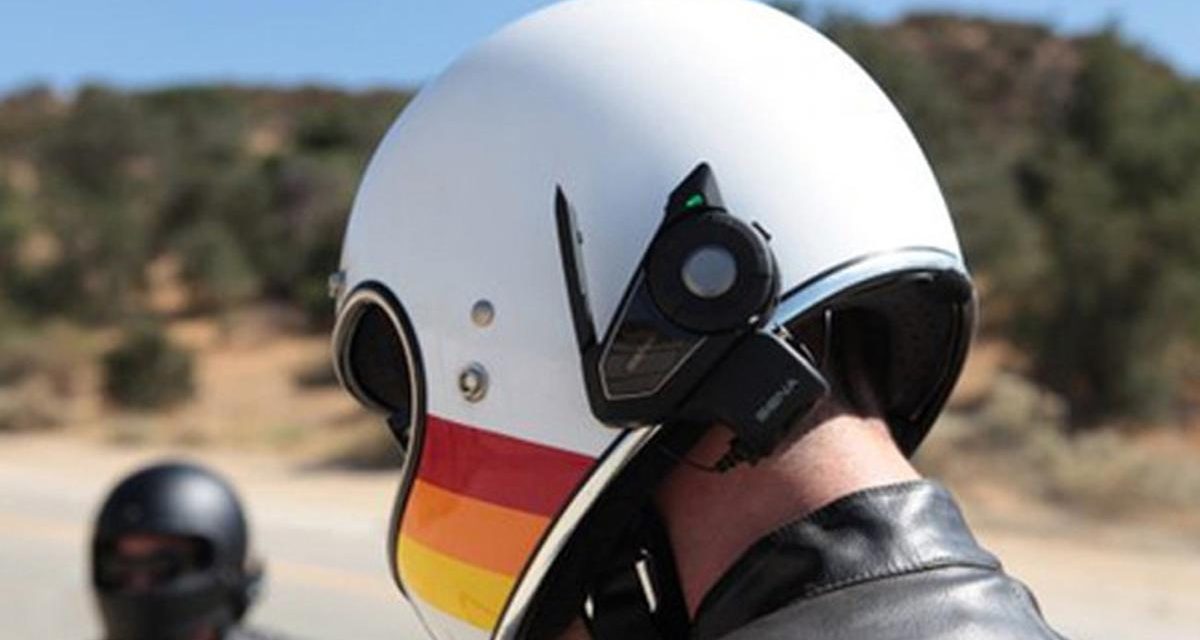 Fungsi Intercom Helm Yang Bikin Riding Makin Seru