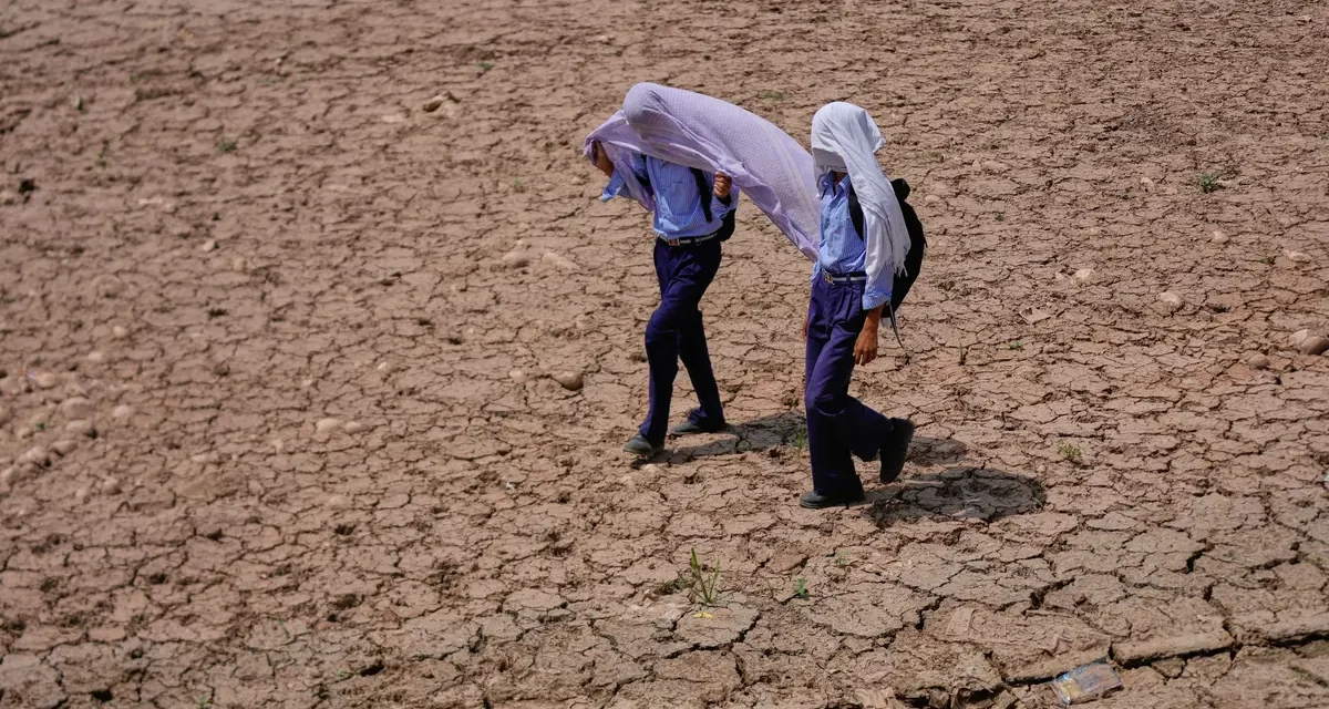 Saat India Harus Bertahan Di Tengah Kepungan Panas Ekstrem