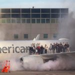 American Airlines Keluar Api, 1 Penumpang Cedera
